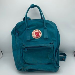 Fjallraven Kanken backpack glacier green
